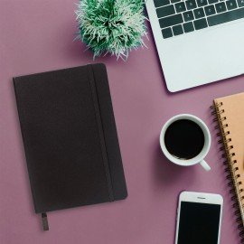 Блокнот А5 (148x218 мм), BRAUBERG "Metropolis", балакрон, 80 л., резинка, клетка, черный, 111585