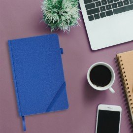 Ежедневник недатированный А5 138x213 мм BRAUBERG "Finest" под кожу, резинка, 136 л., синий, 111872