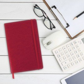 Ежедневник недатированный А5 138х213 мм BRAUBERG "Metropolis Ultra", под кожу, 160 л., красный, 113287