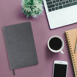 Ежедневник недатированный А5 138х213 мм BRAUBERG "Metallic", под кожу, 136 л., гибкий, графитовый, 113375