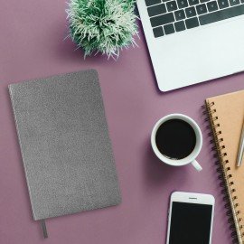 Ежедневник недатированный А5 138х213 мм BRAUBERG "Metallic", под кожу, 136 л., гибкий, серебряный, 113377