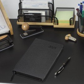 Ежедневник датированный 2025, А5, 138x213 мм, BRAUBERG "Stylish", под кожу гибкий, черный, 115820