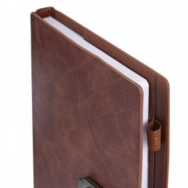 Ежедневник недатированный А5 152х220мм BRAUBERG "Sirius", под кожу, застежка 160л, коричневый, 116211