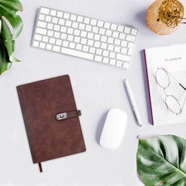 Ежедневник недатированный А5 152х220мм BRAUBERG "Sirius", под кожу, застежка 160л, коричневый, 116211