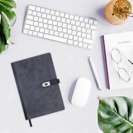 Ежедневник недатированный А5 152х220мм BRAUBERG "Sirius", под кожу, застежка 160л, черный, 116213