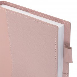 Ежедневник недатированный В6 130х185мм BRAUBERG "Gleam", под кожу, 160л, розовый, 116219