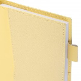 Ежедневник недатированный В6 130х185мм BRAUBERG "Gleam", под кожу, 160л, желтый, 116222