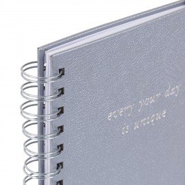 Бизнес-тетрадь на гребне А5 148х216мм BRAUBERG Calipso под кожу, резинка, клетка, 80л, серая, 116253