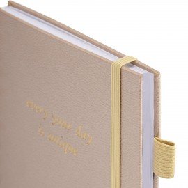 Бизнес-тетрадь на гребне А5 148х216мм BRAUBERG Calipso под кожу, резинка, клетка, 80л, бежевый, 116254