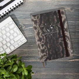 Ежедневник недатированный с резинкой А5 145х203мм, BRAUBERG, твердый, 128л, Snake print, 116286