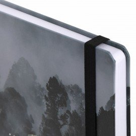 Ежедневник недатированный с резинкой А5 145х203мм, BRAUBERG, твердый, 128л, Forest, 116287