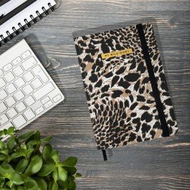 Ежедневник недатированный с резинкой А5 145х203мм, BRAUBERG, твердый, фольга, 128л, Leopard, 116291