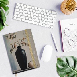 Ежедневник недатированный с резинкой А5 145х203мм, BRAUBERG, твердый, фольга, 128л, Vase, 116295