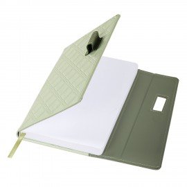 Ежедневник недатированный А5 145х215мм BRAUBERG Stitch, под кожу, магнит, 160л, оливковый, 116588