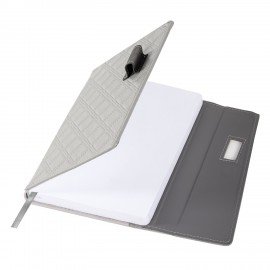 Ежедневник недатированный А5 145х215мм BRAUBERG Stitch, под кожу, магнит, 160л, серый, 116591