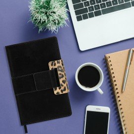 Ежедневник недатированный А5 138х213мм BRAUBERG Safari, под кожу, магнит 160л, Leopard черный/бежевый, 116592