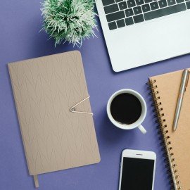 Ежедневник недатированный А5 138х213мм BRAUBERG Braided, под кожу, гвоздик 160л, бежевый, 116598