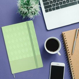 Блокнот А5 138x213мм BRAUBERG Tissage, под кожу, 80л, резинка, клетка, оливковый, 116602