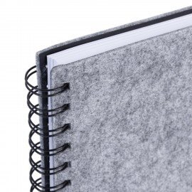 Ежедневник недатированный А5 135х210мм BRAUBERG Felt на гребне, войлок, кнопка 160л, серый, 117133