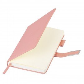 Ежедневник недатированный А5 143х210мм BRAUBERG Deluxe, под кожу, магнит 160л, розовый, 117143