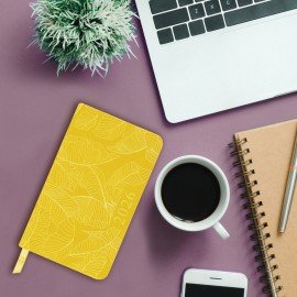 Еженедельник датированный 2026 МАЛЫЙ ФОРМАТ 95х155мм А6 BRAUBERG Foliage, под кожу, желтый, 117200