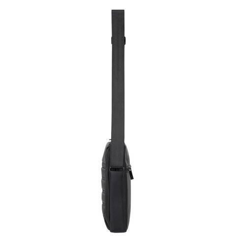 Сумка на плечо BRAUBERG COMPACT с отделением для планшета 9,7'', 2 кармана, черная, 26,5x22x5,5 см, 240500