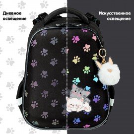 Ранец BRAUBERG LUMINOUS, 2 отделения, с брелоком, "Paws", СВЕТЯЩИЙСЯ РИСУНОК, 38х29х16 см, 271366