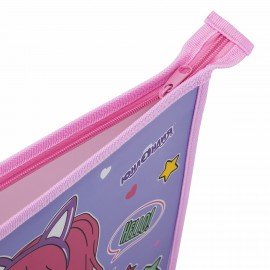 Папка для тетрадей ЮНЛАНДИЯ А4, 1 отделение, пластик, на молнии, "Anime hugs", 272138