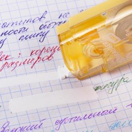 Корректирующая лента BRAUBERG KIDS "ЗВЕРЯТА", 5 мм х 8 м, механизм перемотки, корпус ассорти, блистер, 272499