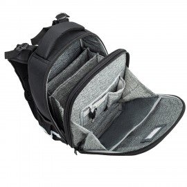 Ранец BRAUBERG SHINY, 2 отделения, с брелком, Scary dino, СВЕТЯЩИЙСЯ РИСУНОК, 38х28х14 см, 273143