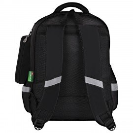 Рюкзак BRAUBERG KIDS MIND с пеналом в комплекте, 2 отделения, "Football", 40х28х18 см, 273178