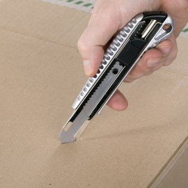 Нож канцелярский 18 мм КОМПЛЕКТ 2 штуки + 10 ЛЕЗВИЙ, металлический корпус, BRAUBERG Metallic, 273929