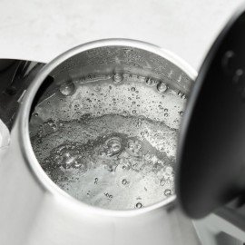 Чайник SCARLETT SC-EK21S97, 2 л, 2200 Вт, закрытый нагревательный элемент, сталь