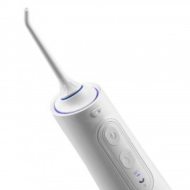 Ирригатор для полости рта REVYLINE RL 660, портативный, емкость резервуара 0,2 л, 2 насадки, белый