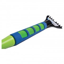 Щетка со скребком для снега автомобильная, мягкая щетина, 42,5см, Oktan, А3-01-03